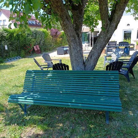 Gite Les Dames Du Quint 3 Etoiles Baume-les-Dames Exterior foto