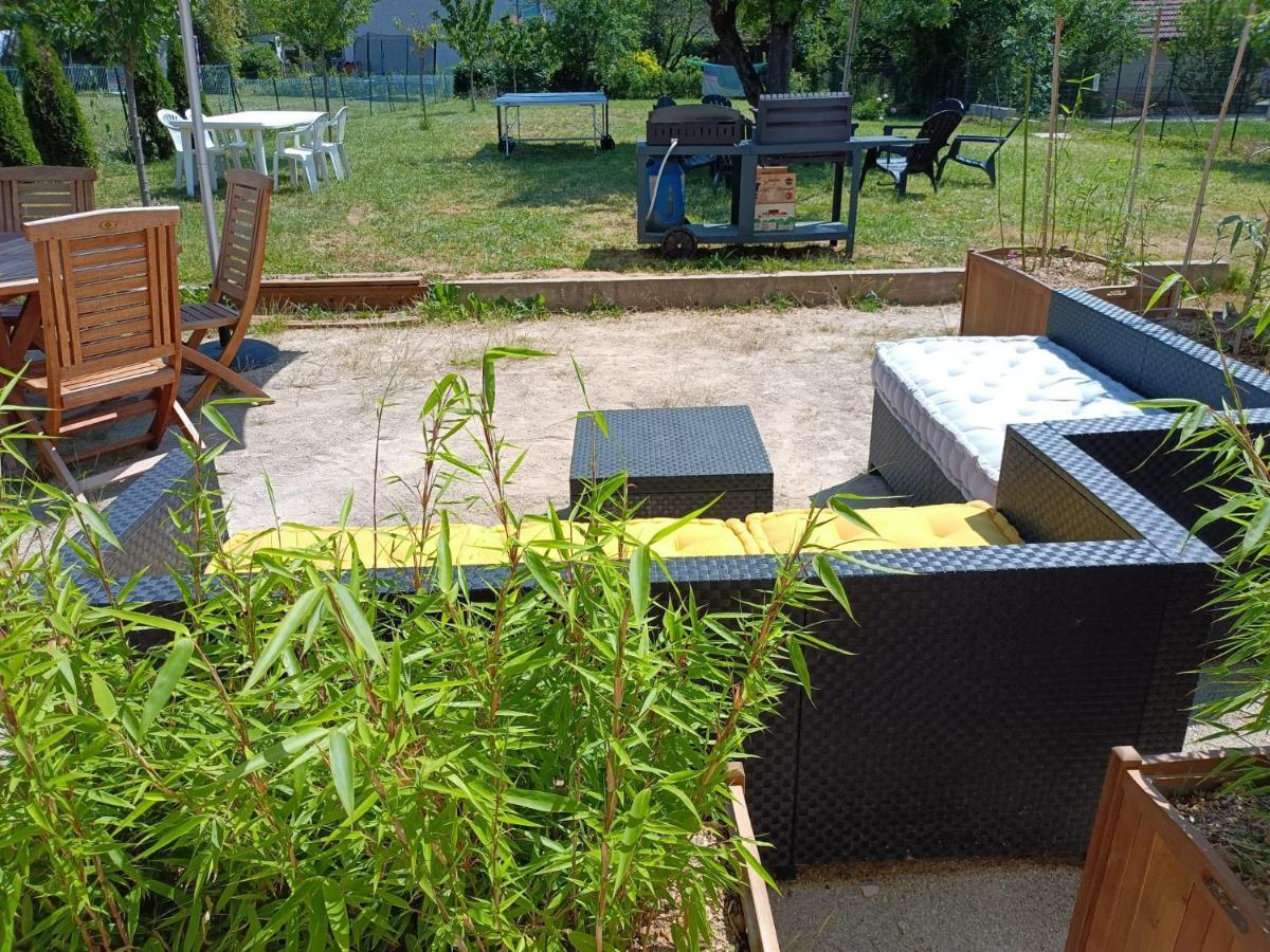 Gite Les Dames Du Quint 3 Etoiles Baume-les-Dames Quarto foto